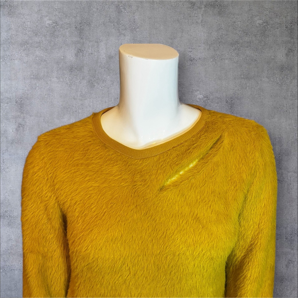 J.O.A. Mustard Faux-Fur Textured Sweater, M - Picture 4 of 13